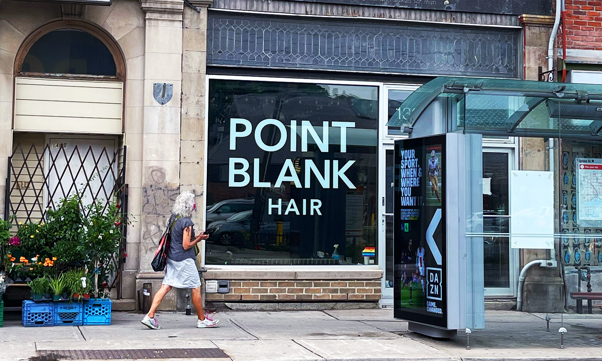 Point Blank Hair : UNIVERSE DESIGN STUDIO